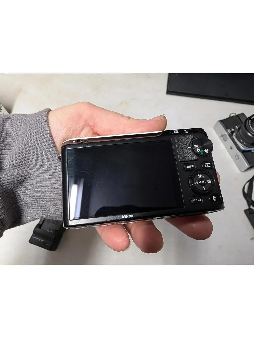 Nikon 1 J1 Mirrorless Digital Camera with Charger and Extra Batteries